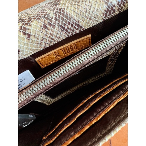Hobo Jetty Genuine Leather Sand Snakeskin Convertible Crossbody Bag GUC - Picture 4 of 8